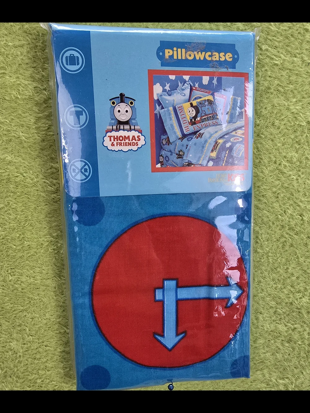 NWT Thomas & Friends - KIDs PILLOWCASE Standard RED & BLUE BEDTIME EXPRESS (Q1)